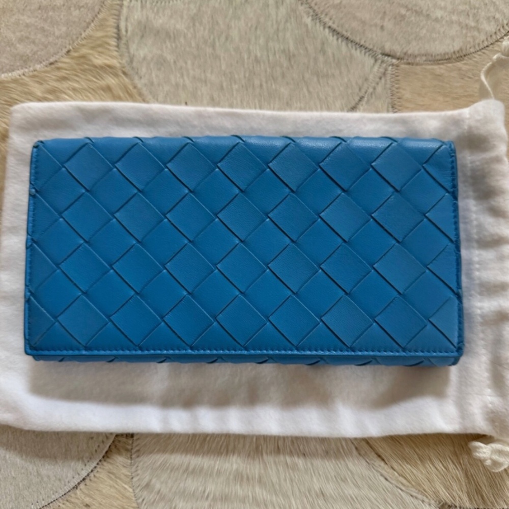 Bottega Veneta Intrecciato Large Flap Wallet With Snap
